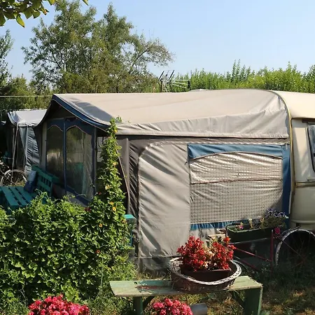 Mandel Campsite